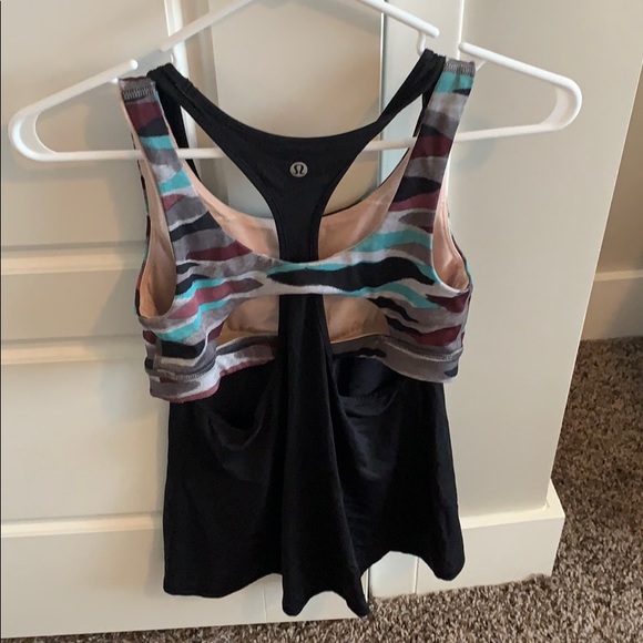 Lulu lemon tank with built in bra - Picture 2 of 4